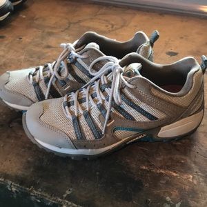 Merrell hiking shoes. Worn twice 8.5